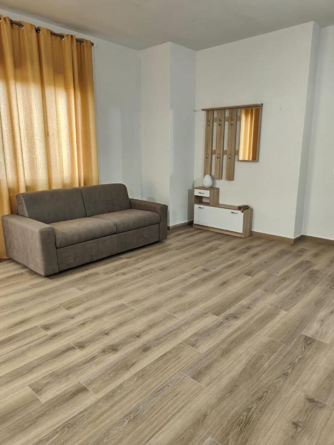 Wagner House Apartment อาชิเรอาเล ภายนอก รูปภาพ